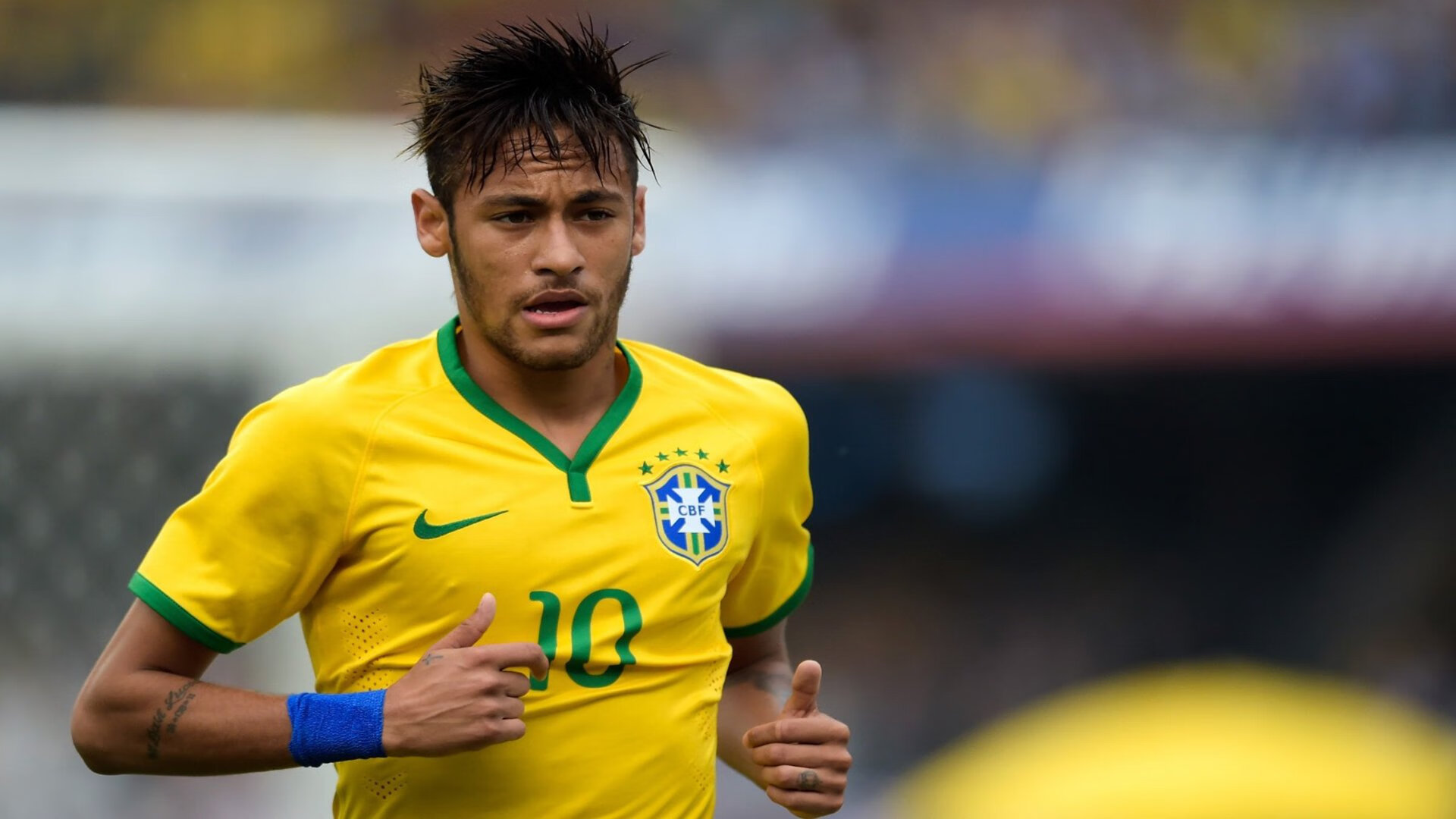 追逐梦想：年轻球员在欧冠舞台的成长轨迹，欧冠青年足球