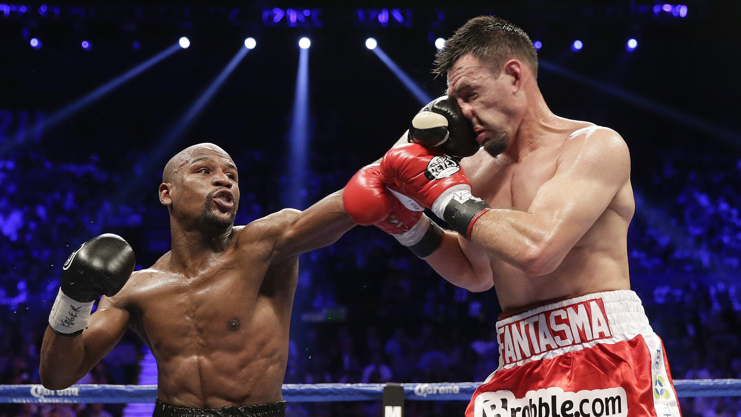 追求极致：赛车悬挂系统的创新探索，赛车后悬挂 是不是独立